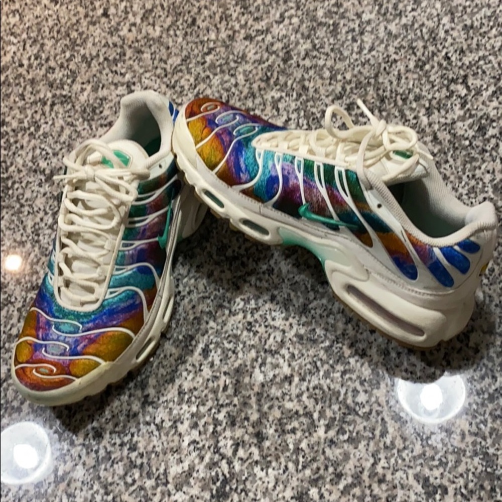 Nike shoes